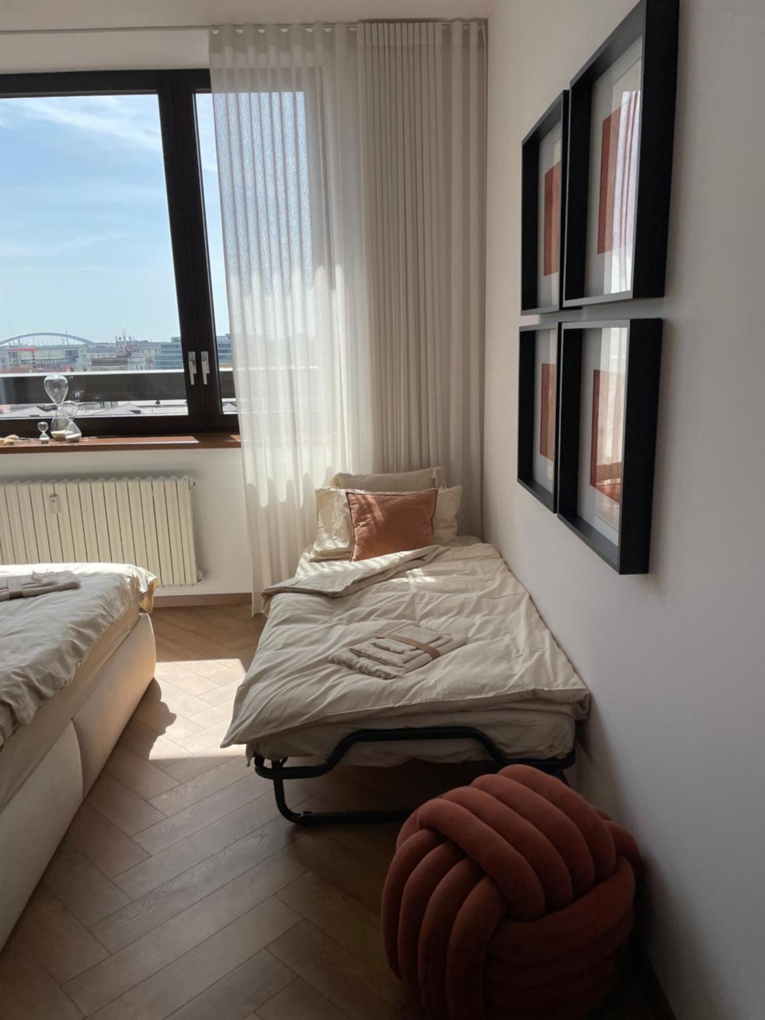 Panorama View Design Apt In Old Town - Free Parking Bratislava Exterior foto